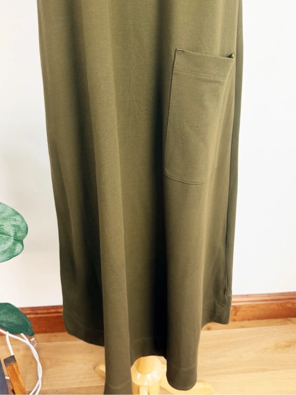 💋Anthropologie Olive Green Mock Neck Maxi Dress with Pocket